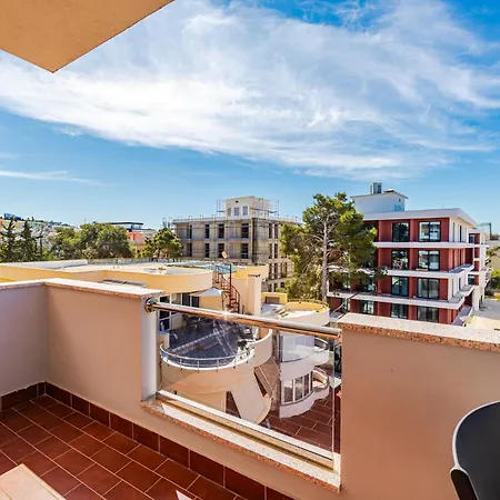 Easy Stay Residences Golem  Exterior photo