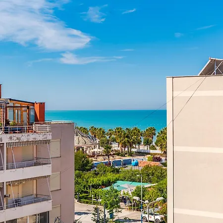 Easy Stay Residences Golem  Exterior photo